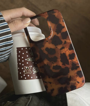 Retro Amber & Luipaard Print Hoesje voor iPhone - Stijlvolle Bescherming