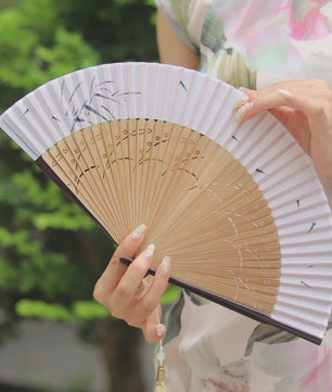 Elegante Chinese Stijl Vouwbare Handwaaier met Kwastje - Perfect voor Dans, Decoratie of Cadeau
