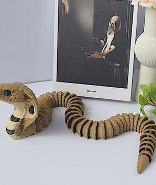 3D Geprinte Koningscobra Standbeeld - Realistisch Slangen Ornament voor Tafel