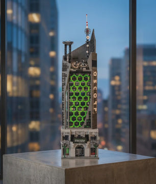 Oscorp Tower Bouwstenen Model Kit met Verlichting - 6375 Delen - Creatief Speelgoed
