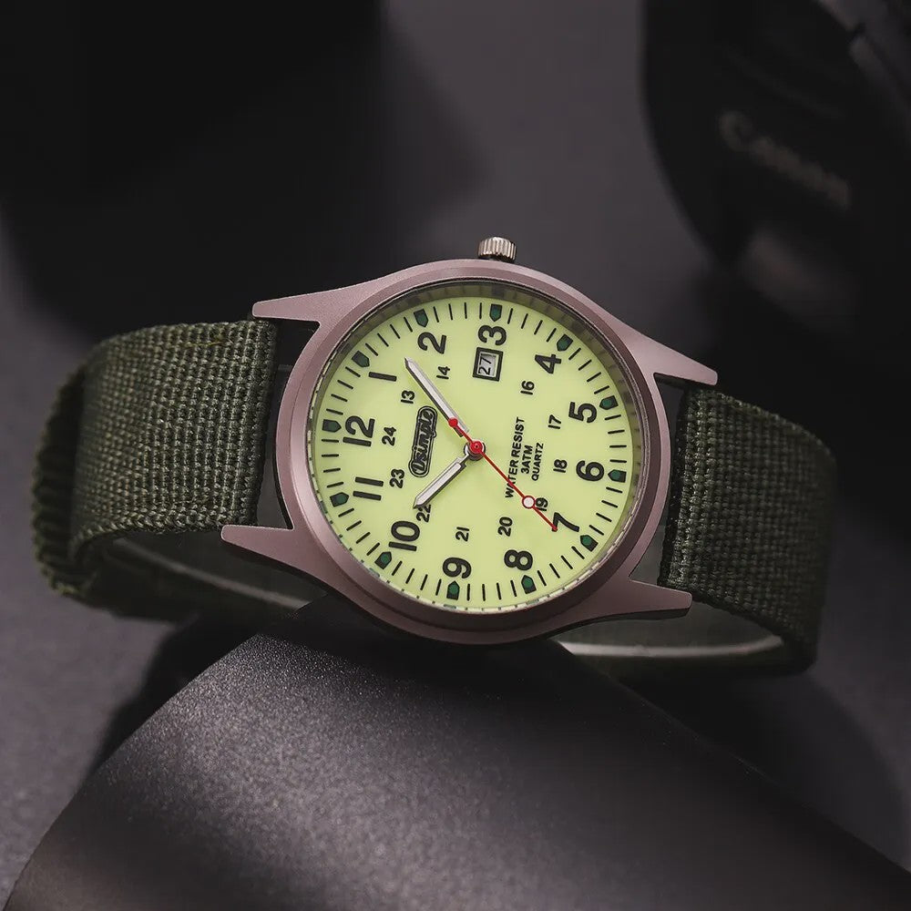 Stijlvol Herenhorloge met Kwarts Uurwerk, Lichtgevende Wijzers en Datum - Militair/Sportief Nylon Band
