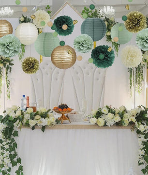 16-delige Feestdecoratie Set: Saliegroene Lampionnen & Pompons in Goud, Ivoor & Grijsgroen