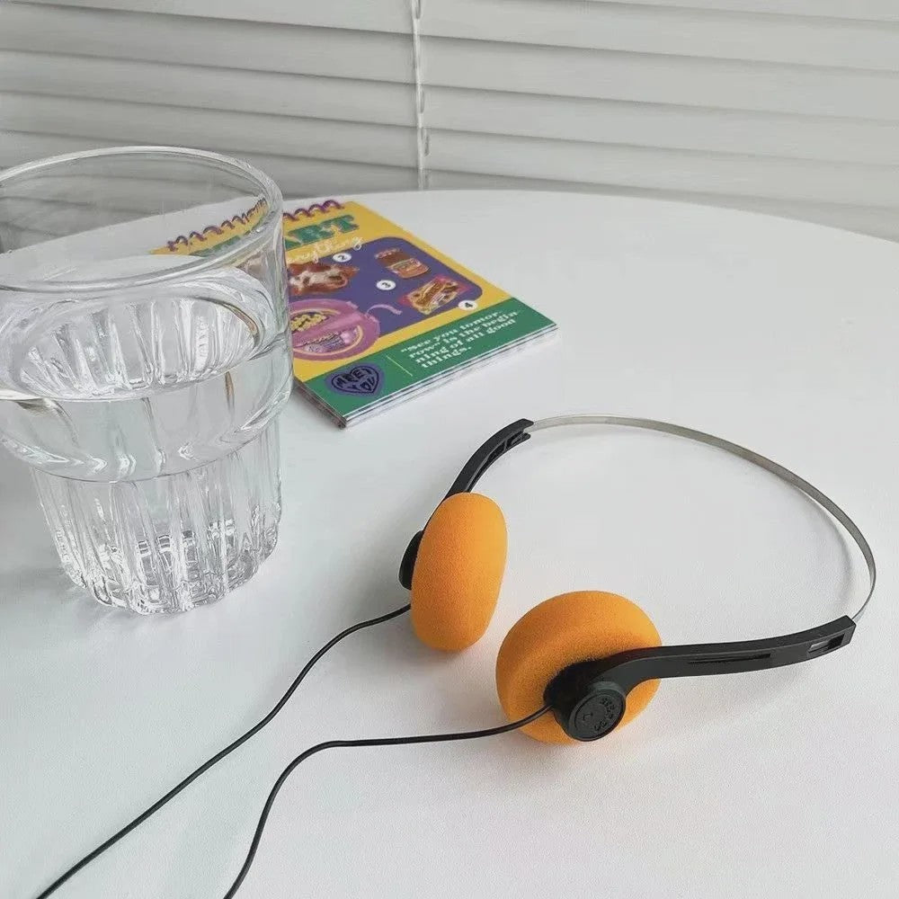 Retro 3.5mm Bedrade Koptelefoon - Universeel, Noise Cancelling, Lichtgewicht voor Muziek & Sport