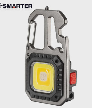 Multifunctionele Sleutelhanger Zaklamp met Gereedschap en Noodhamer