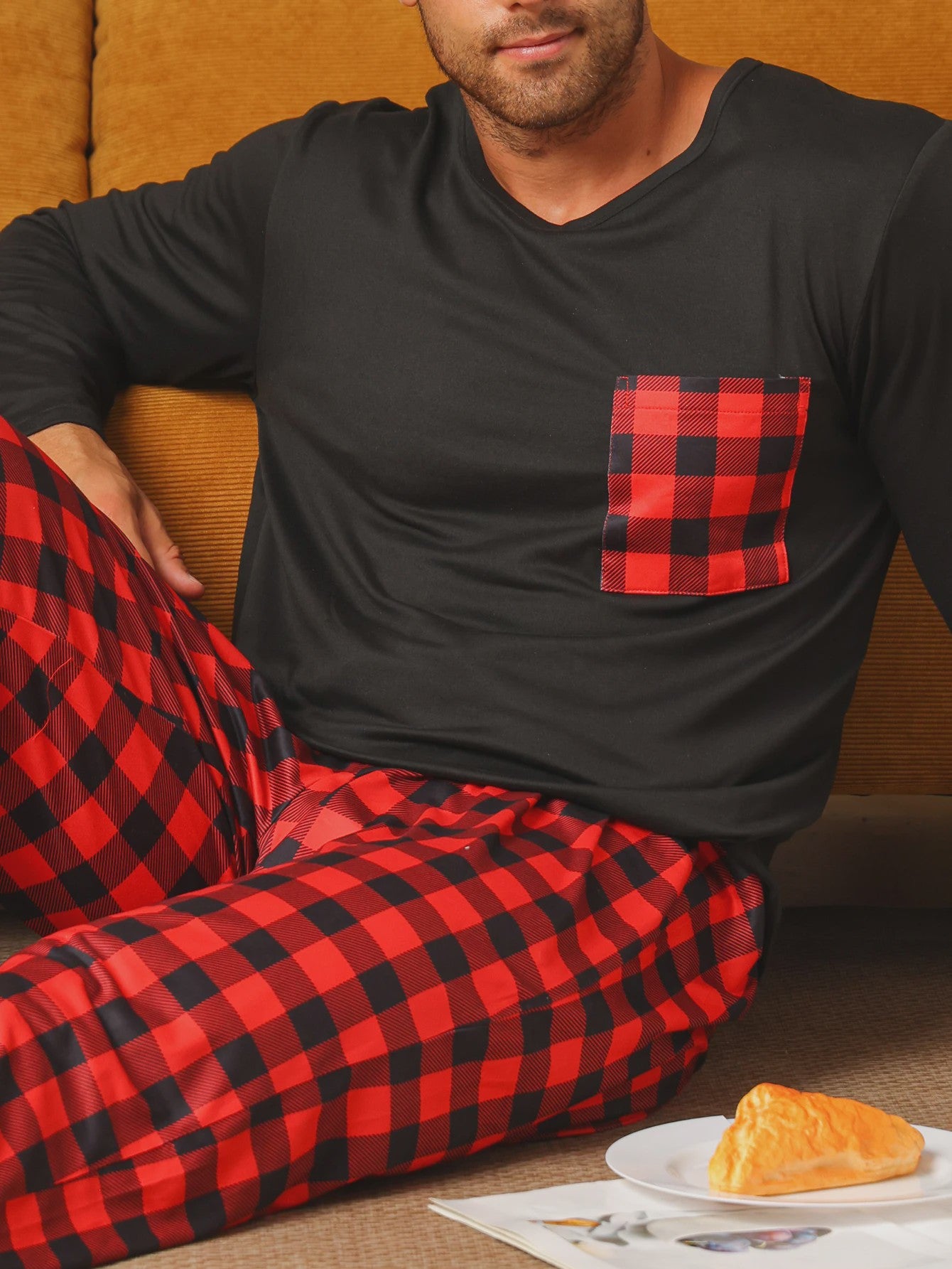 Heren Pyjama Set: Comfortabele Lange Mouwen & Ruitjes Broek voor Herfst/Winter
