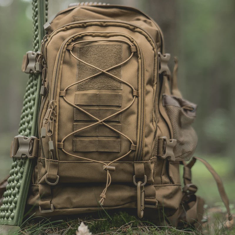 Robuuste Tactische Rugzak 65L - Outdoor, Hiking & Camping - Militaire Stijl
