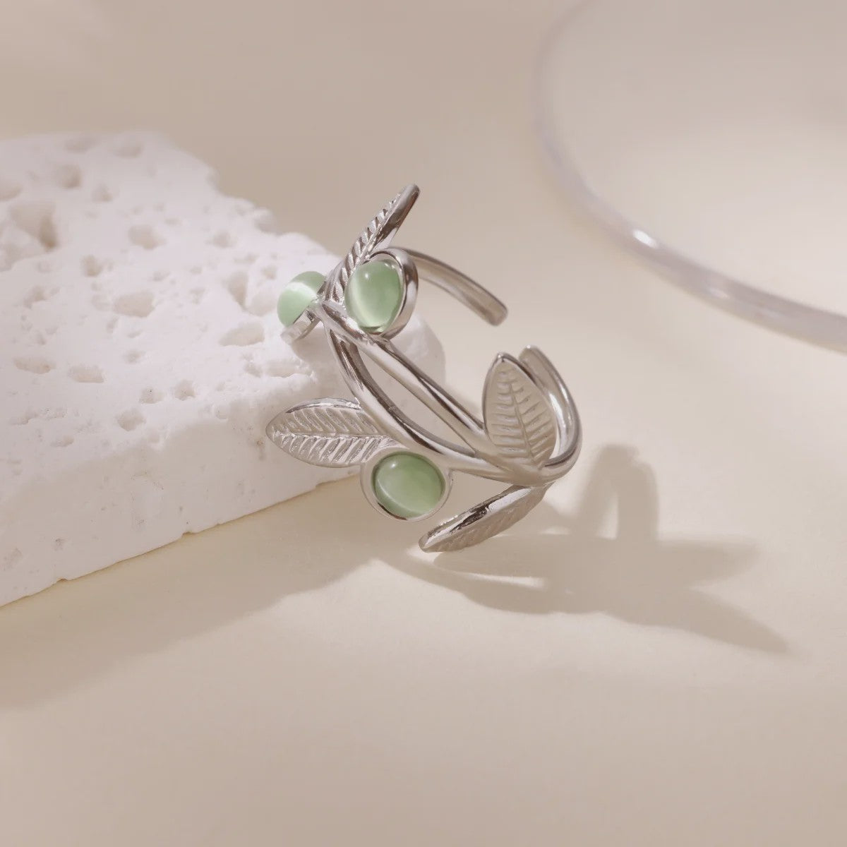 Verstelbare Blad Ring met Opaal Look - Minimalistisch Roestvrij Staal