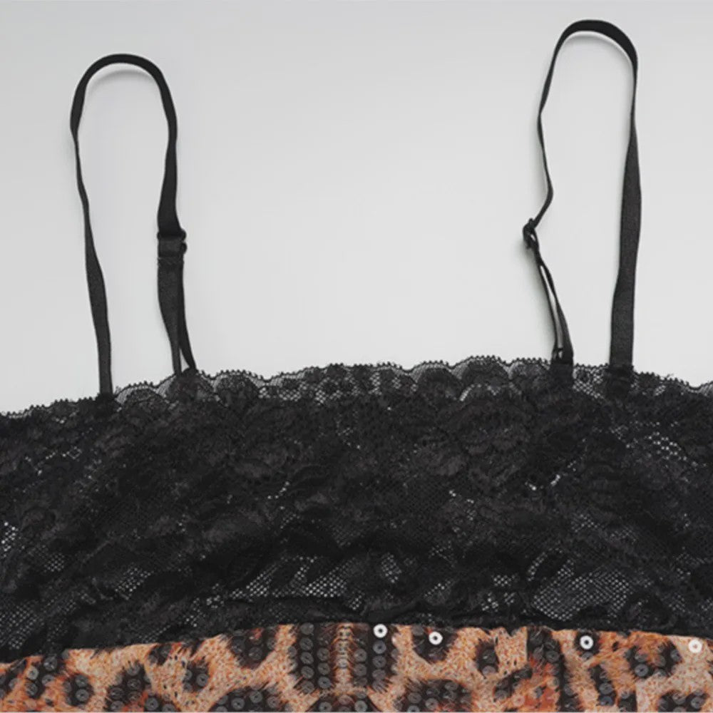 Luxe Leopard Print Jurk met Kant en Pailletten - Feestelijk & Sexy