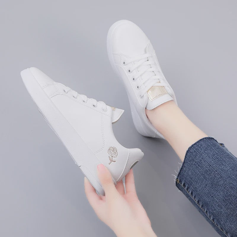 Dames Witte Sneakers met Geborduurde Bloem - Casual Leren Veterschoenen
