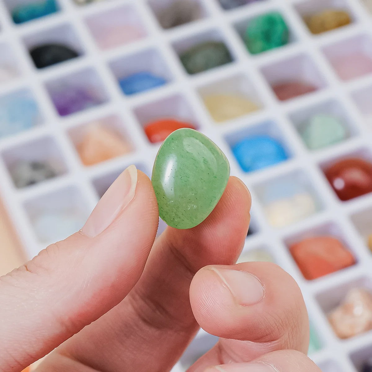 72 Delige Set Natuurlijke Kristallen en Edelstenen - Cadeaubox