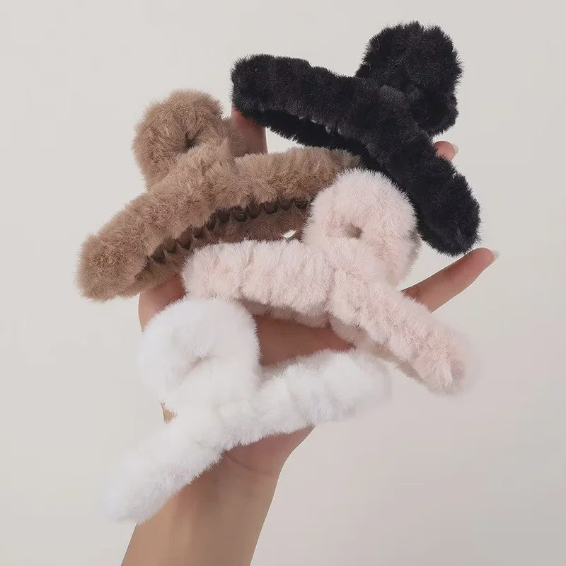 Set van 4 Elegante Pluche Haarclips met Faux Fur - Stijlvolle Haaraccessoires voor Dames & Meisjes