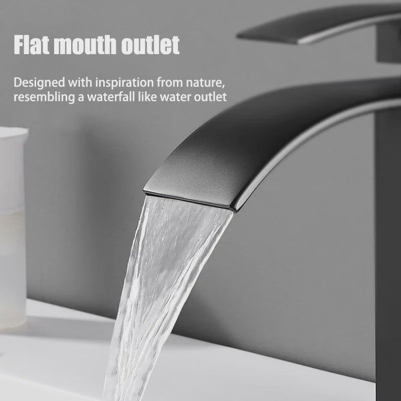 Waterval Wastafelkraan - Dubbele Bediening Warm & Koud - Stijlvolle Badkamer Mixer Kraan