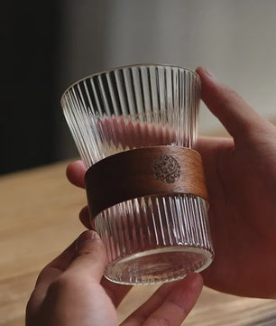 Japanse Stijl Glazen Koffiemok 350ML met Walnoothouten Sleeve - Stijlvol & Hittebestendig