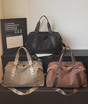 Stijlvolle Leopard Print Duffle Bag: Grote Reistas met Verstelbare Band voor Dames