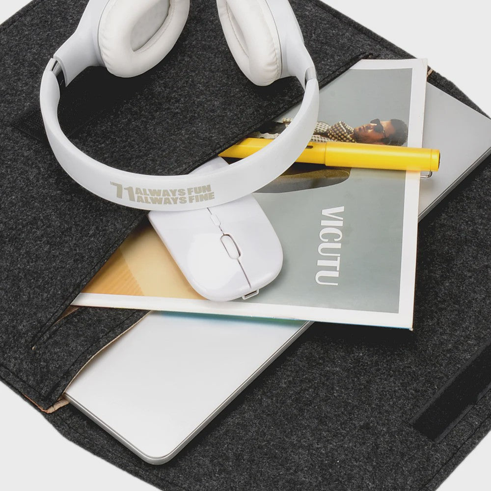 Luxe Vilt Laptop Sleeve - Beschermhoes voor MacBook & Notebooks (11-15.6 inch) - Inclusief Muismat