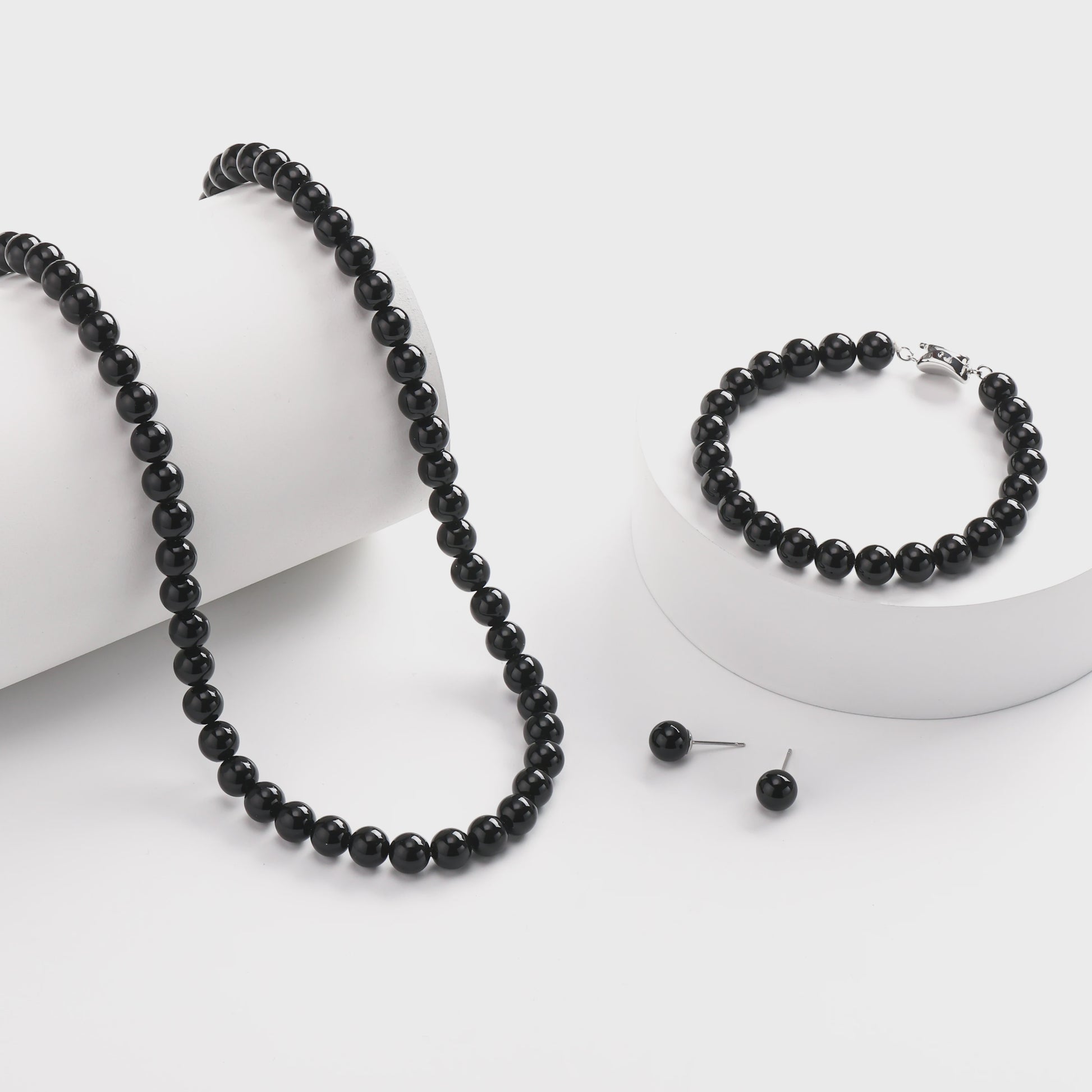 Elegante Zwarte Parel Sieradenset: Ketting, Armband & Oorbellen in Cadeaubox