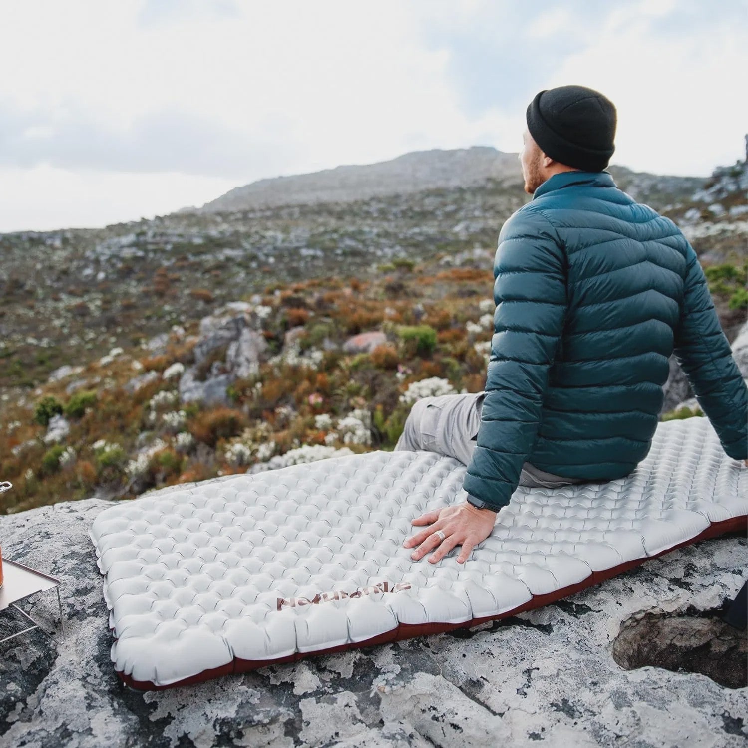 Naturehike Ultralichte Kampeerluchtmatras R-waarde 5.8 - Warm & Compact