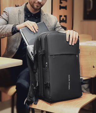 Mark Ryden 17 Inch Laptop Rugzak met USB Opladen - Ruim, Anti-diefstal & Zakelijk