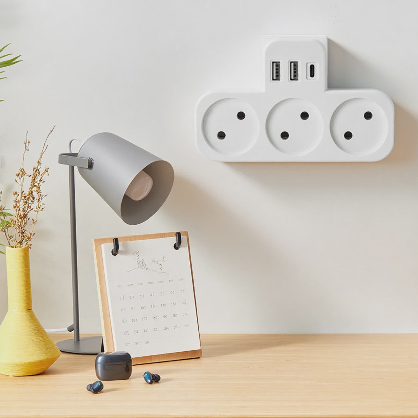 3-Weg Stopcontact Verdeler met 2 USB-A en 1 USB-C Poort - Oplaadstation