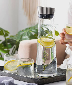 Stijlvolle Glazen Waterkan met Deksel - 1 Liter - Perfect voor Water, Sap, IJsthee & Limonade
