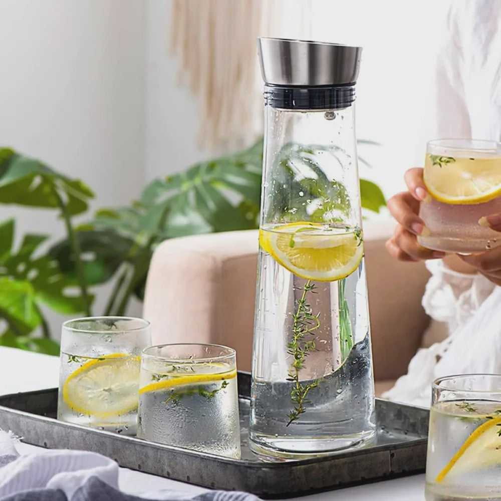Stijlvolle Glazen Waterkan met Deksel - 1 Liter - Perfect voor Water, Sap, IJsthee & Limonade
