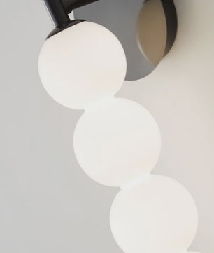 Moderne Scandinavische Wandlamp met Glazen Bollen - Sfeervolle Verlichting voor Slaapkamer, Corridor en Woonkamer