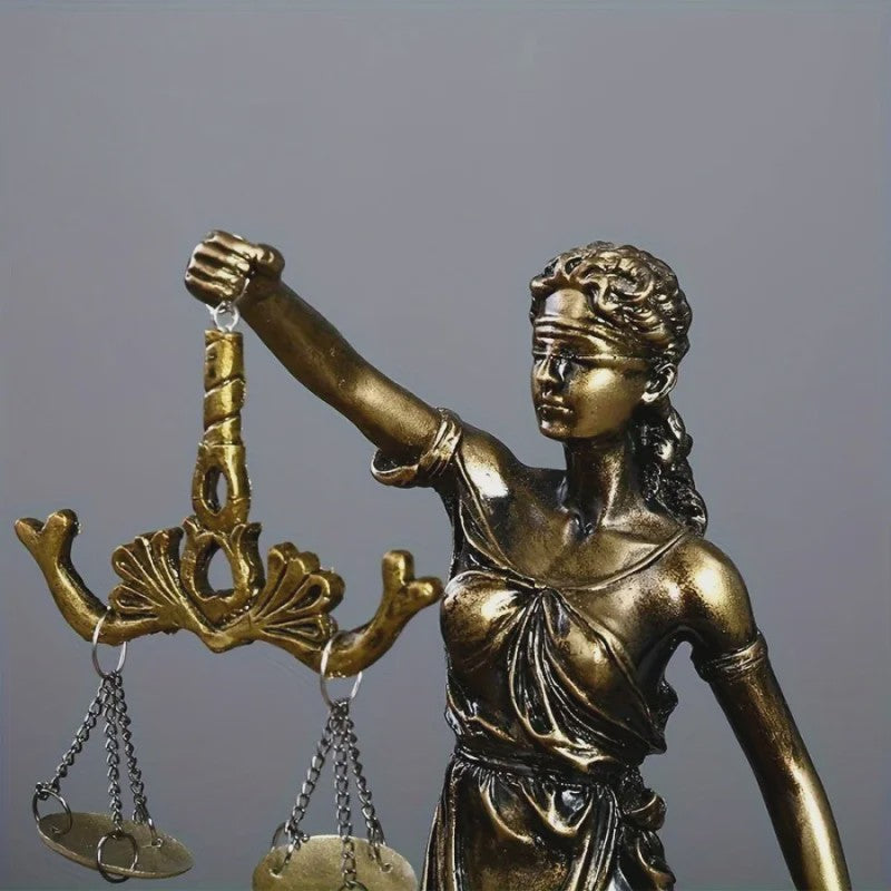 Retro Koperkleurige Vrouwe Justitia Beeldje - Decoratie voor Huis & Kantoor