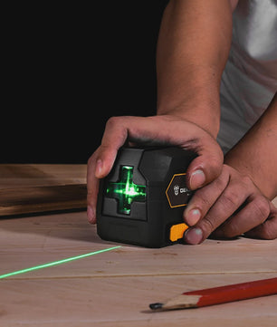 DEKO DKLL02G/R Zelfnivellerende Kruislijnlaser met Rode Laser en Verstelbare Klem