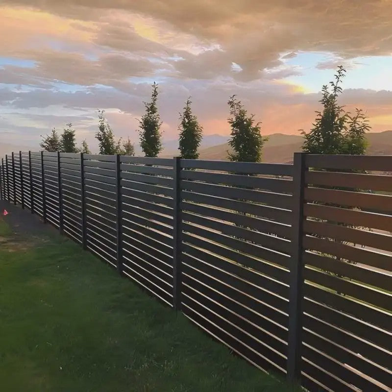 Duurzame Aluminium Schuttingpanelen - Roestvrij & Poedercoating