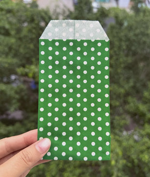 Kleine Kraft Papieren Zakjes met Stippen - Set van 10, 25 of 50 stuks - Ideaal voor Feestjes, Cadeaus en Kaarten