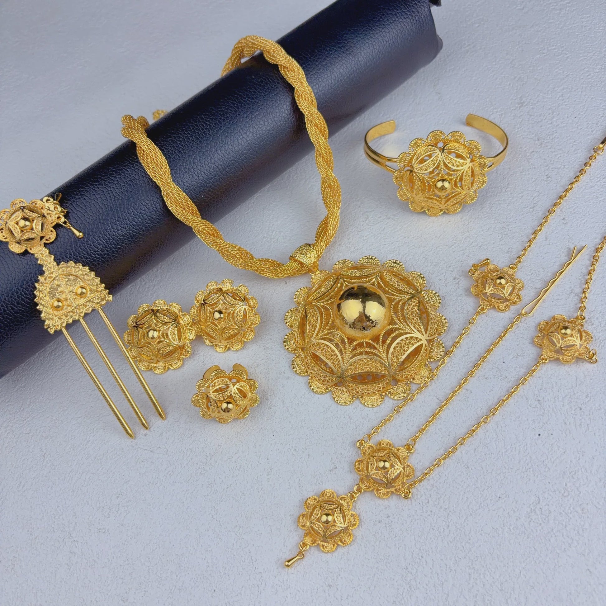 Gouden Sieraden Set Dames 24k Verguld - Afrikaans/Indisch Design met Grote Hanger - Bruiloft & Cadeau
