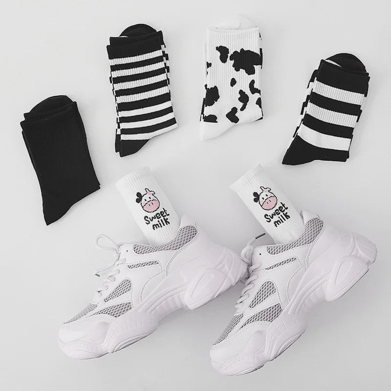 Schattige Koeienprint Sokken voor Dames & Meisjes - Trendy Streetwear & Casual Stijl