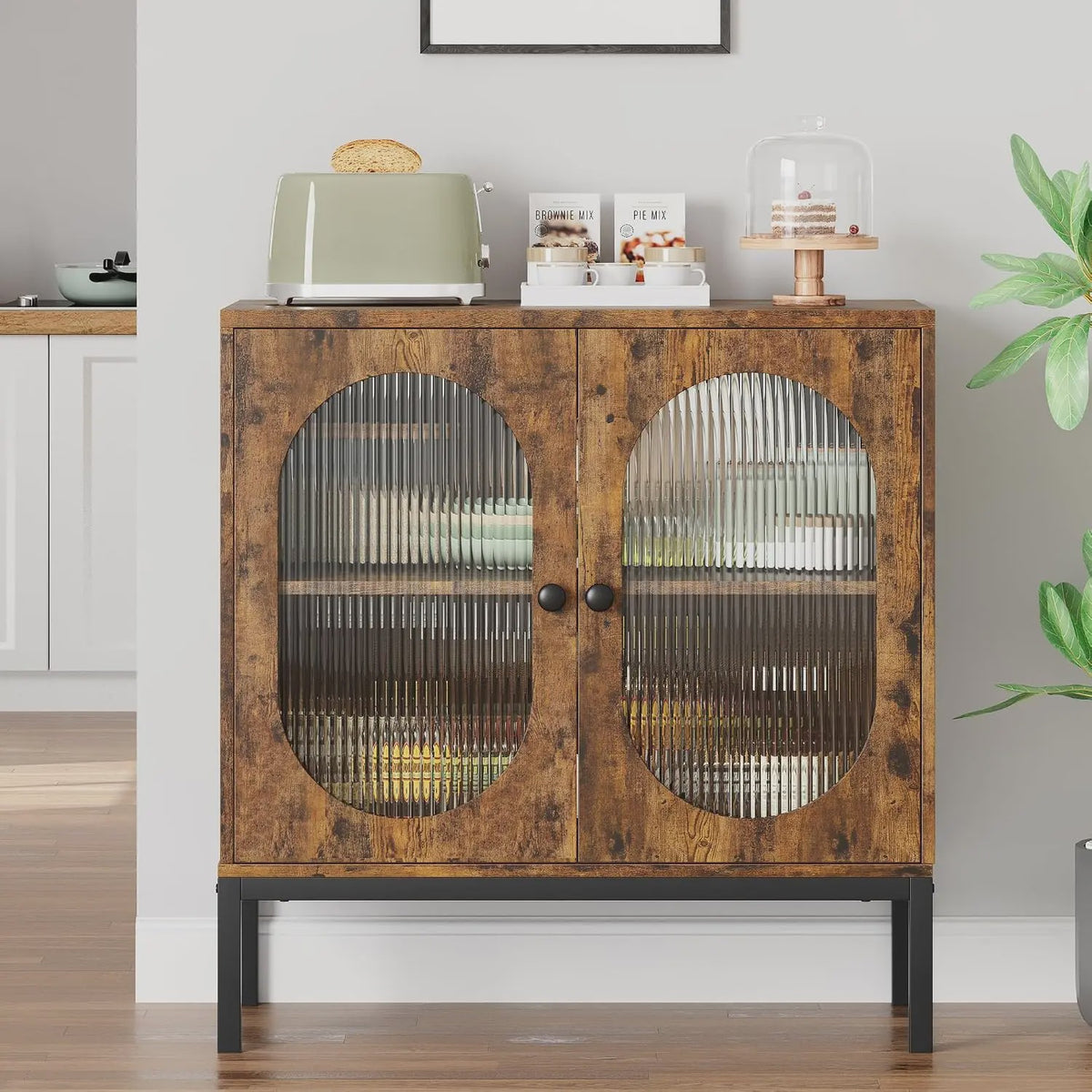 Industriële Buffetkast met Geribbelde Glazen Deuren - Hout & Metaal
