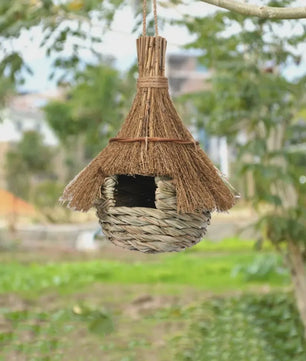 Handgeweven Riet Vogelhuisje - Natuurlijke Stro Nestkast voor Vogels, Weerbestendige Schuilplaats