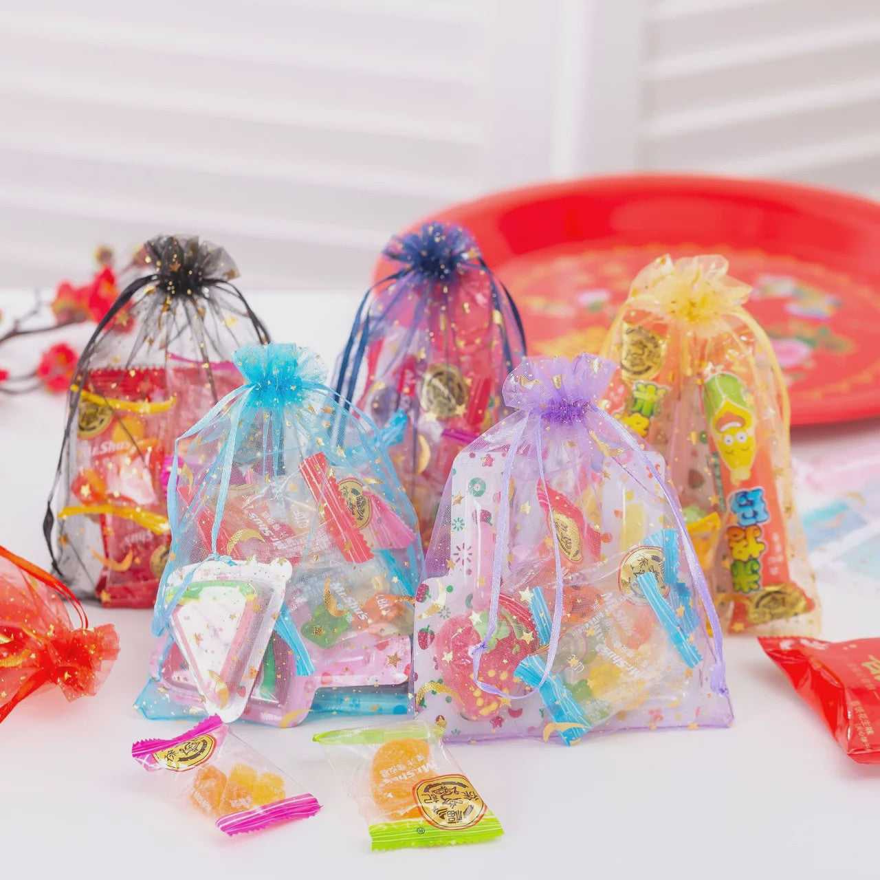 50x Organza Cadeauzakjes met Maan & Sterren - Wit met Goud - Ideaal voor Sieraden, Snoep & Feestelijke Gunsten