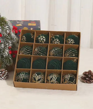 Kerstballen 6cm - Set van 12/16 Stuks - Wijnrood & Goud - Fluweelzacht & Feestelijk