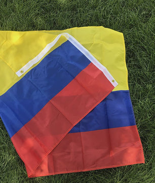 Colombiaanse Vlag 90x150cm - Polyester Vlag voor Binnen en Buiten