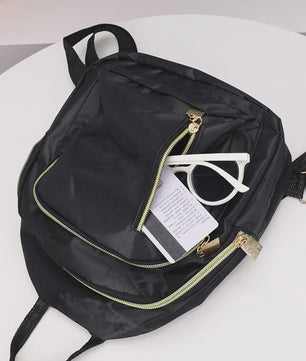 Stijlvolle Mini Rugzak Zwart - Nylon Daypack voor Dames en Heren, Ideaal voor Reizen