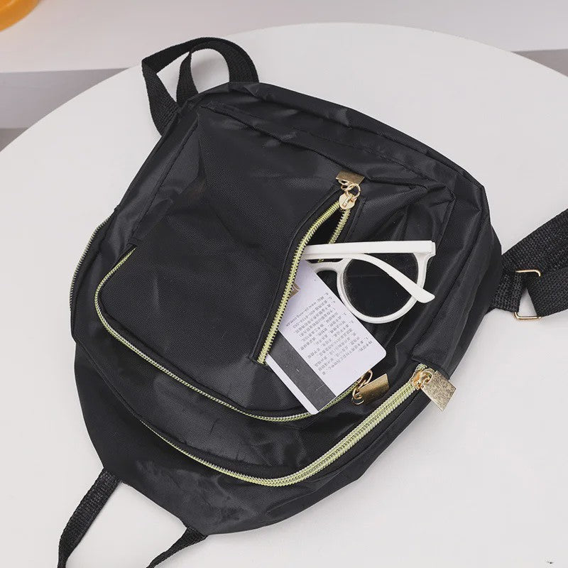 Stijlvolle Mini Rugzak Zwart - Nylon Daypack voor Dames en Heren, Ideaal voor Reizen