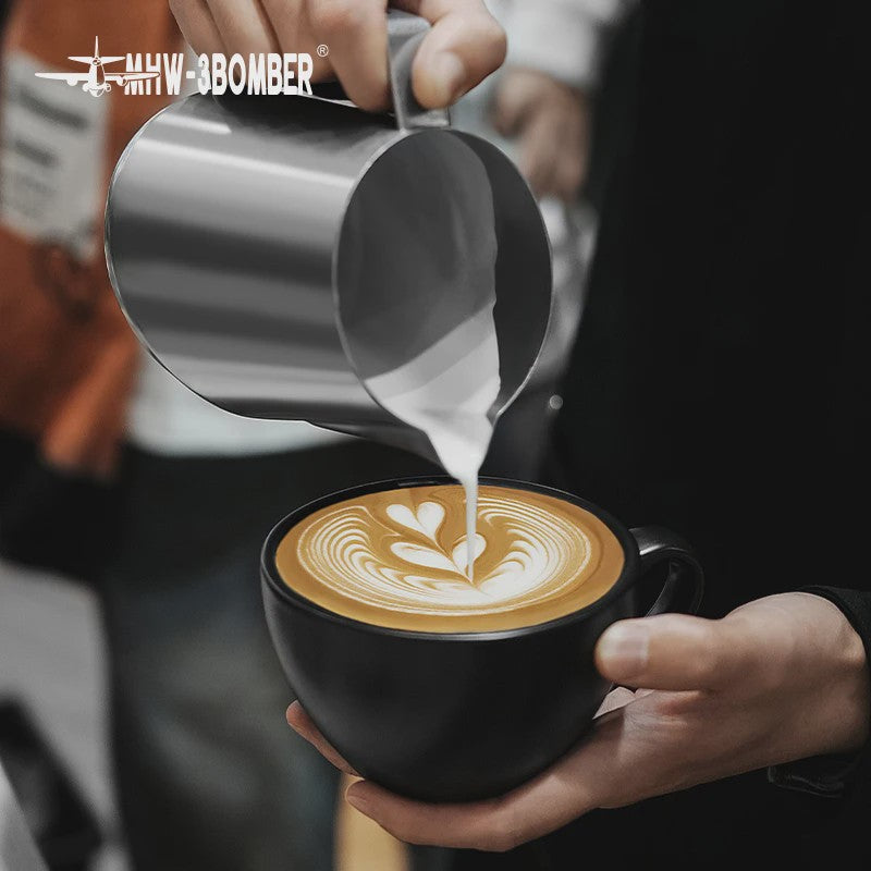 MHW-3BOMBER Melkopschuimkan 600ml - RVS Pitcher voor Latte Art & Cappuccino