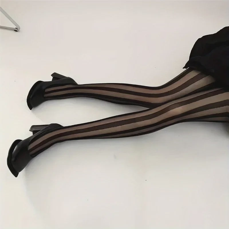 Dames Vintage Panty met Brede Verticale Strepen - Sexy, Doorzichtig en Retro Stijl