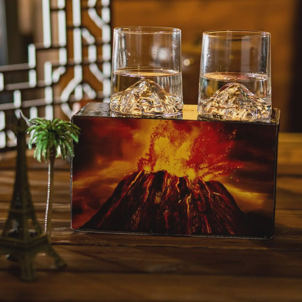 Set van 2 Whiskeyglazen met 3D Berg Design - Kristalhelder & Uniek