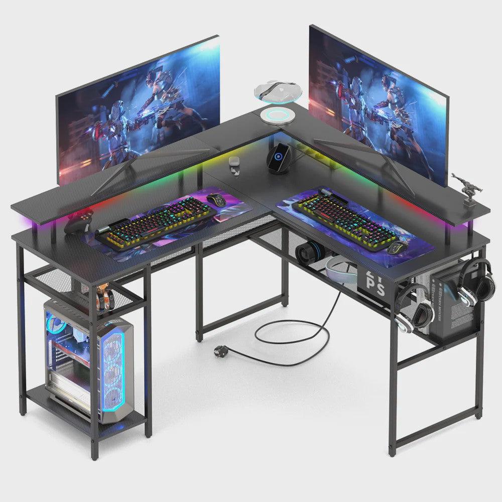 L-vormige Gaming Bureau 136x75cm met LED Verlichting en USB Poort - Ideaal voor Gamers en Werk