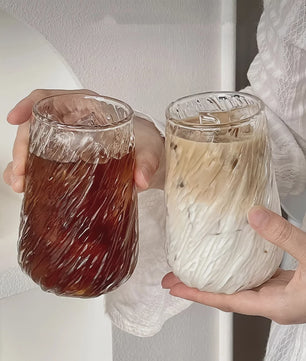 Stijlvol 400ML Glazen Mok met Draaiend Design - Perfect voor Koffie, Thee & IJskoffie
