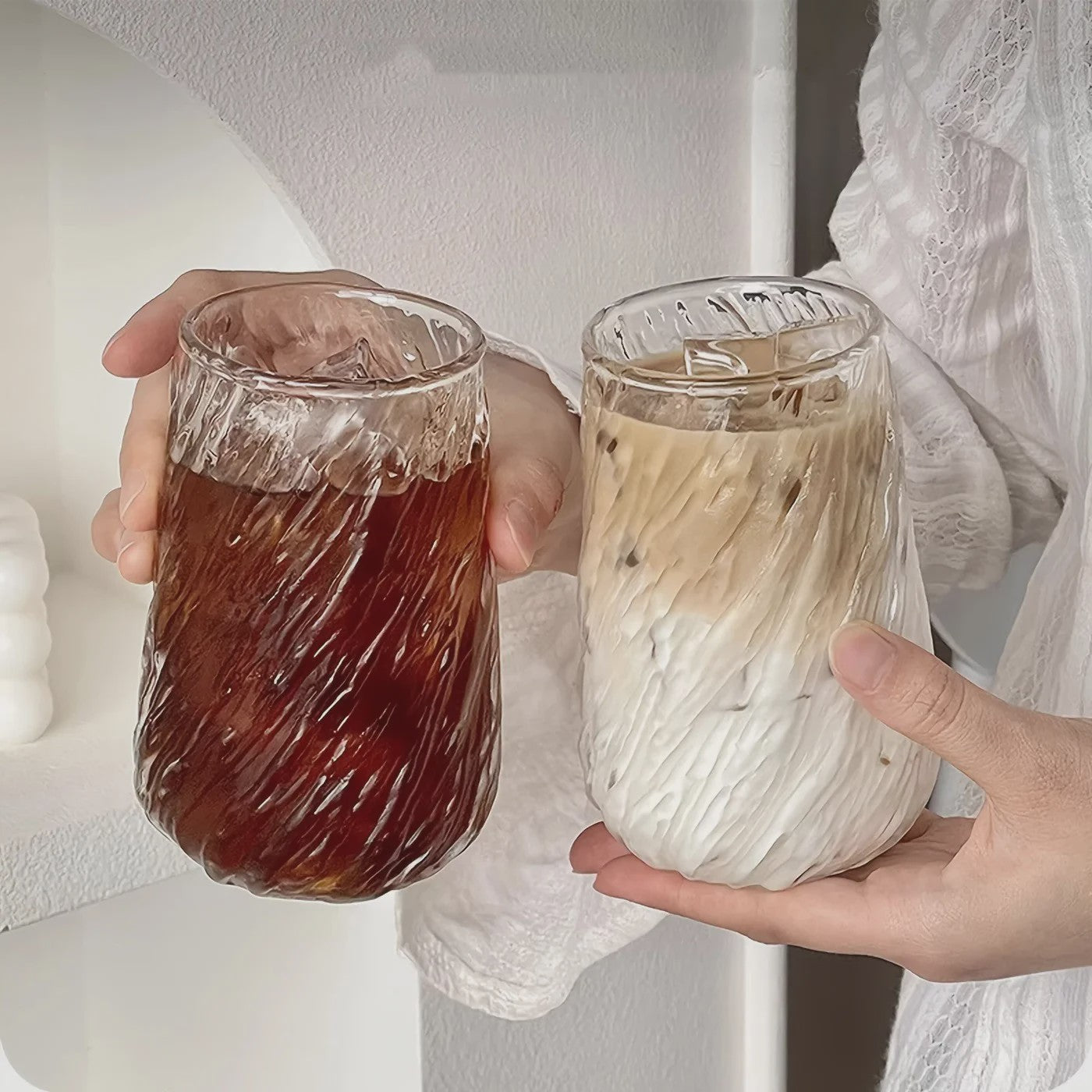 Stijlvol 400ML Glazen Mok met Draaiend Design - Perfect voor Koffie, Thee & IJskoffie