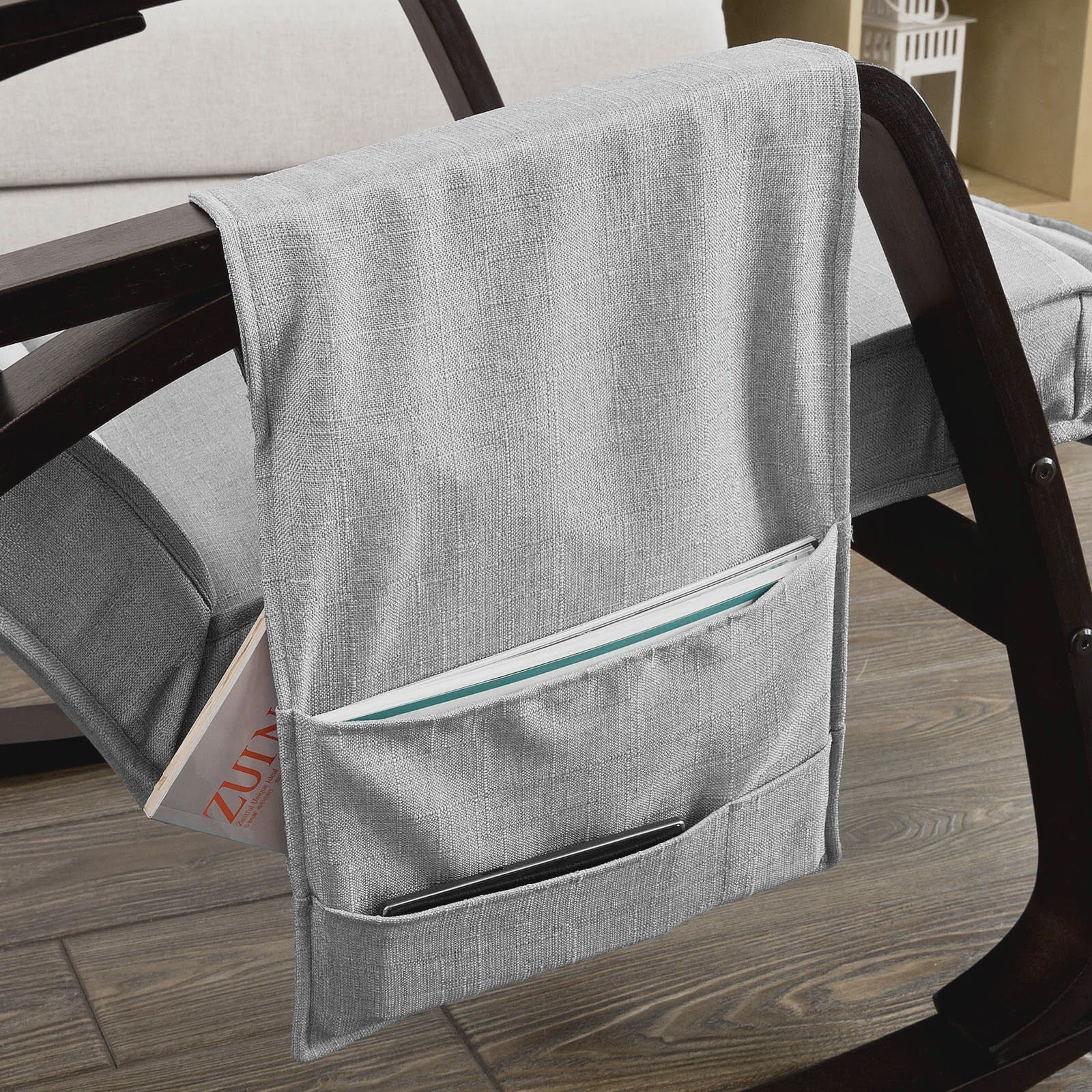 Verstelbare Schommelstoel met Voetensteun en Zijvak - Comfortabele Relaxfauteuil
