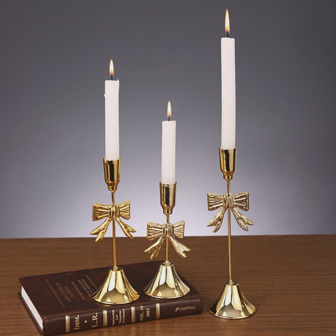 Luxe Gouden Kandelaar Set met Strik - Sfeervolle Decoratie