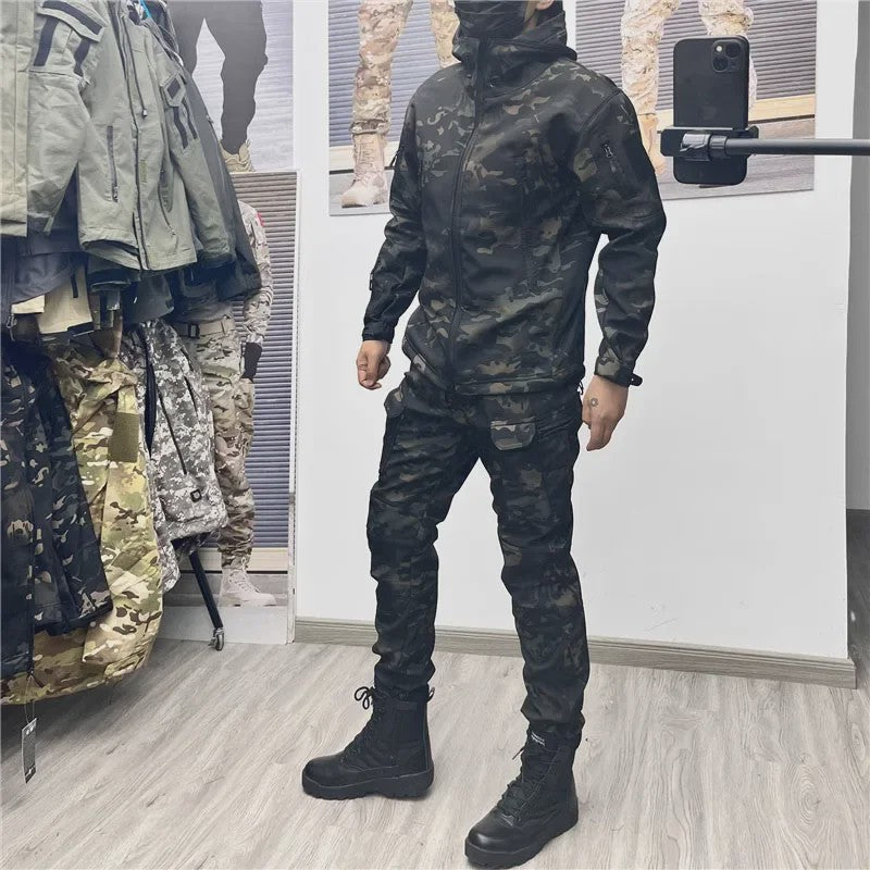 Militaire Softshell Combat Set: Ademend Uniform met Capuchon Jas en Cargo Broek - Ideaal voor Jacht & Outdoor
