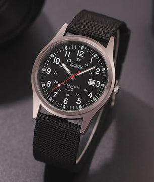 Stijlvol Herenhorloge met Kwarts Uurwerk, Lichtgevende Wijzers en Datum - Militair/Sportief Nylon Band