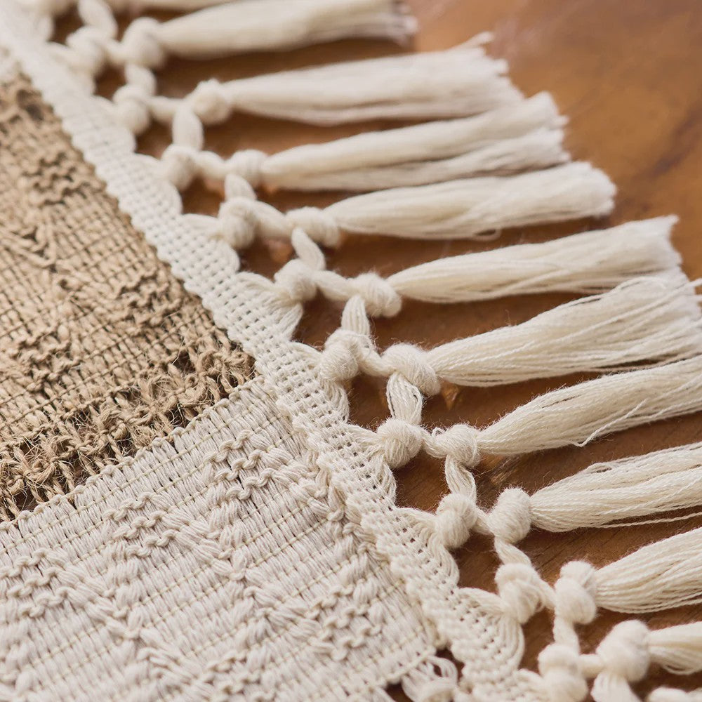 Bohemien Haakwerk Tafelrunner met Franje - Beige & Khaki - Sfeervolle Decoratie voor Binnen & Buiten